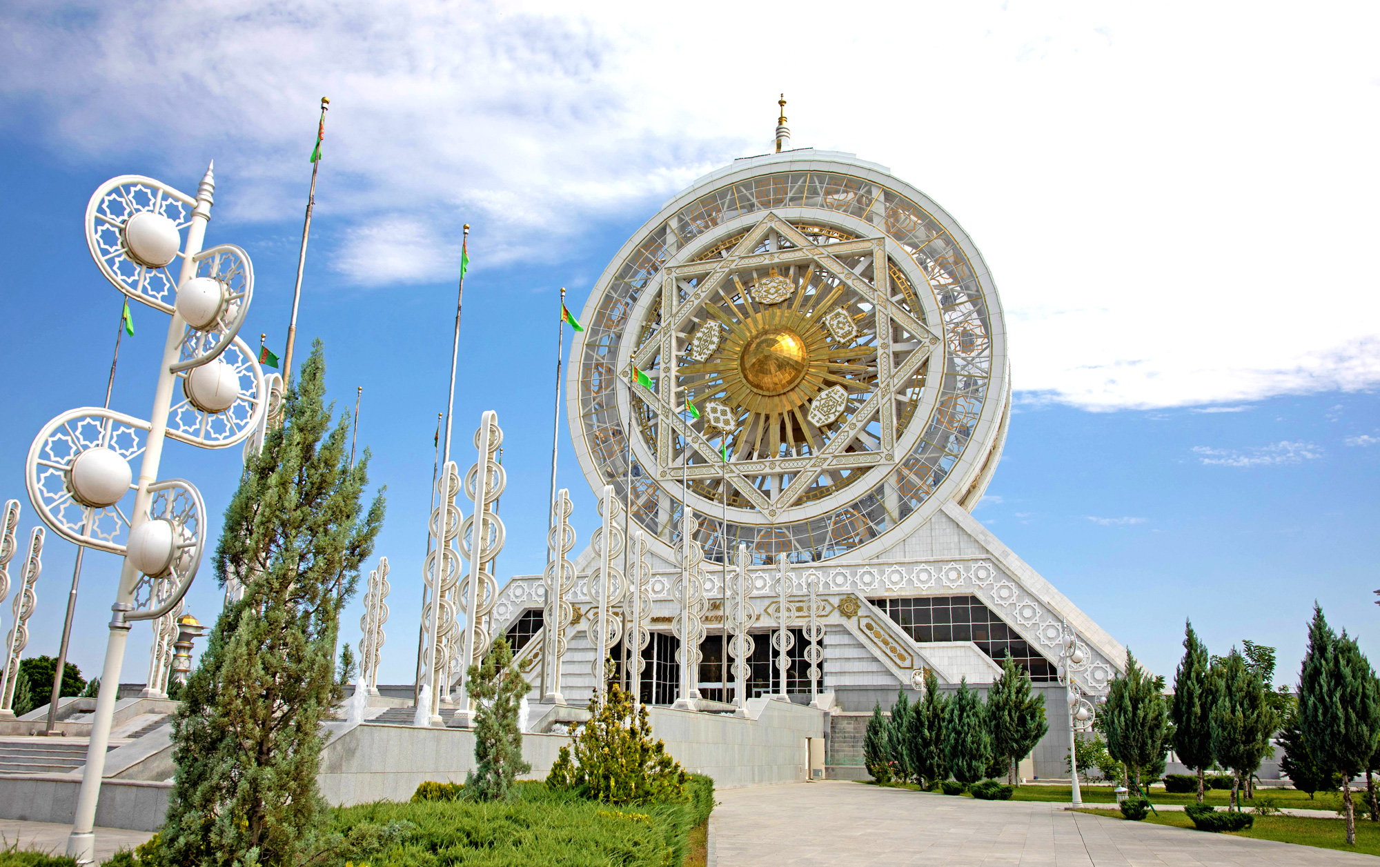 indoor-giant-wheel-Turkmenistan-guinness-record-fabbri