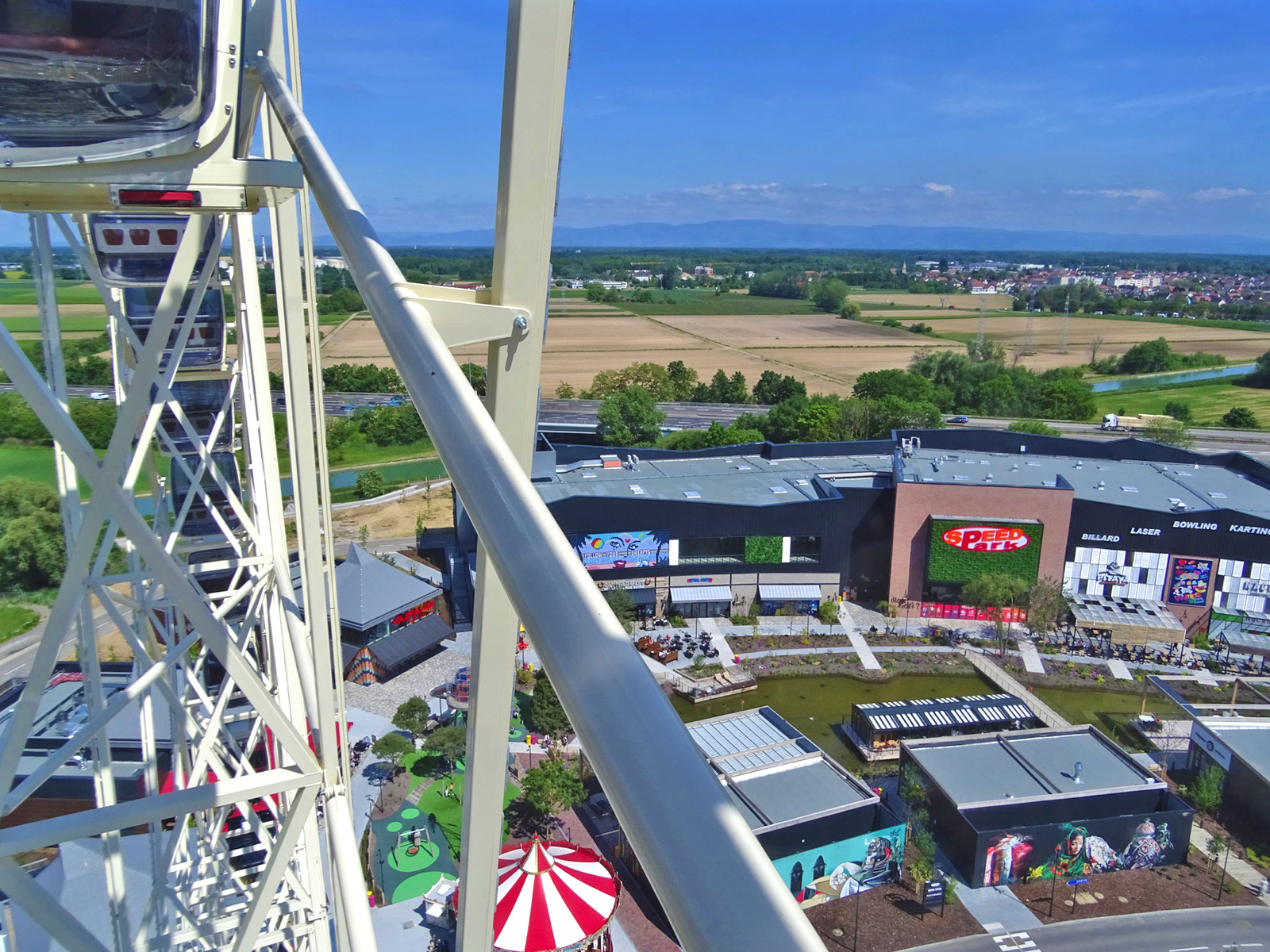 shopping-fabbri-giant-wheel-60-metres-view