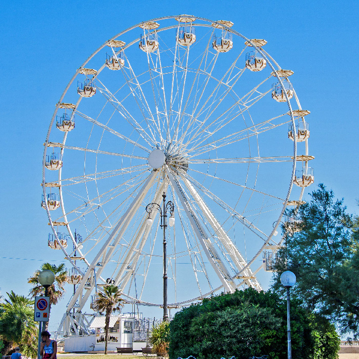 FERRIS-WHEEL-30-travelling