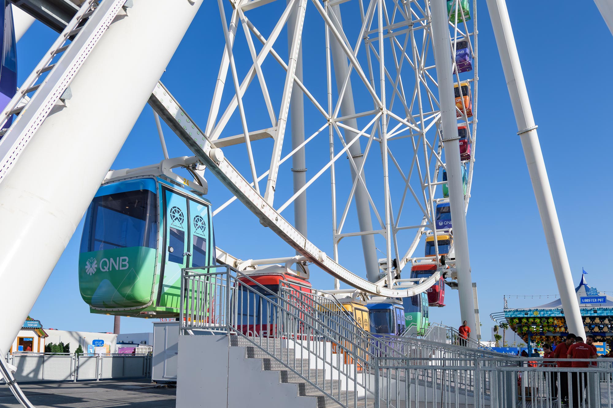 GIANT-WHEEL-53-qatar-fabbrigroup-cabins